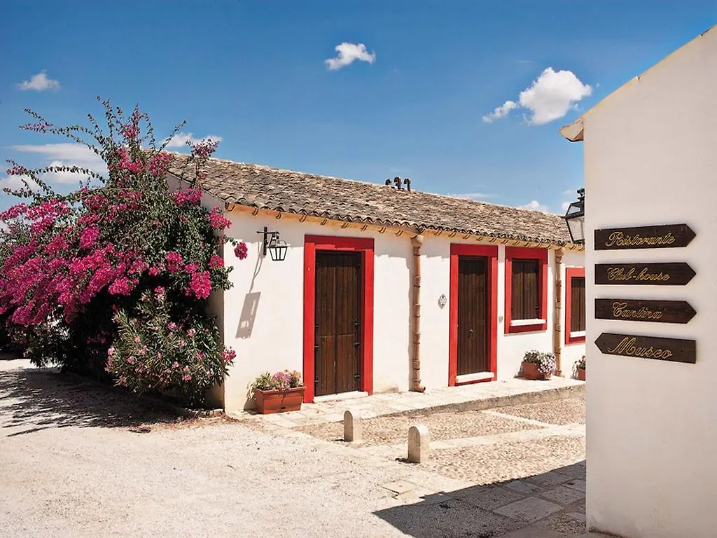 Agriturismo Sirignano Wine Resort Фермерский дом