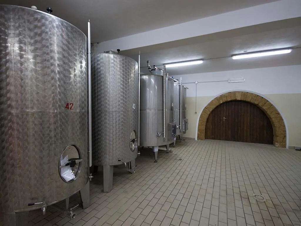 Agriturismo Sirignano Wine Resort 0*, Sirignano (Palermo) Италия