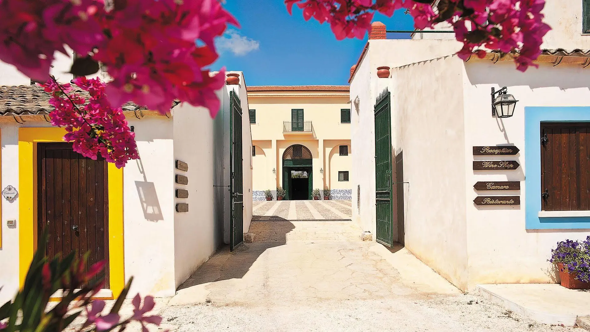 Agriturismo Sirignano Wine Resort Фермерский дом